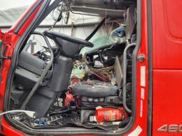 Wypadek trzech ciężarówek na autostradzie A4 - droga zablokowana