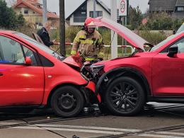 Czołowe zderzenie na ul. Częstochowskiej w Opolu