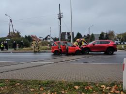 Czołowe zderzenie na ul. Częstochowskiej w Opolu