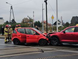 Czołowe zderzenie na ul. Częstochowskiej w Opolu