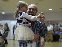 Dziś obchodzimy Światowy Dzień Wcześniaka - Bal Wcześniaka w klimacie "Dookoła świata"