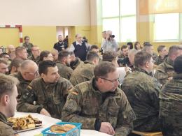 Żołnierze Bundeswehry opuszczają Bodzanów po zakończeniu misji wsparcia powodzian
