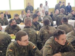 Żołnierze Bundeswehry opuszczają Bodzanów po zakończeniu misji wsparcia powodzian