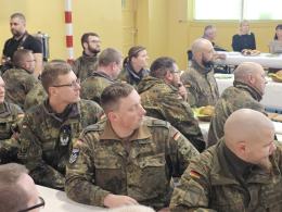Żołnierze Bundeswehry opuszczają Bodzanów po zakończeniu misji wsparcia powodzian