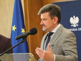 Rządowe wsparcie dla powodzian: środki na zasiłki już na kontach gmin