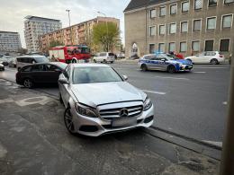 Zderzenie trzech aut w centrum Opola. Kierowca mercedesa srogo ukarany