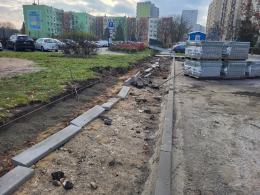 Trwa remont chodnika przy ul. Bytnara Rudego na osiedlu Armii Krajowej