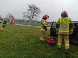 Kolizja w Kujakowicach Górnych. Trzy osoby poszkodowane