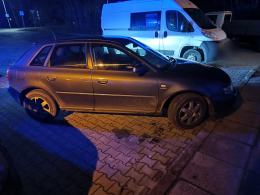 Poszukiwany, nietrzeźwy, bez prawa jazdy, jechał na fałszywych tablicach rejestracyjnych