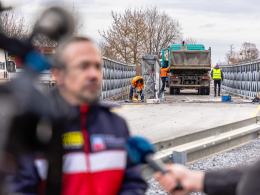 Otwarcie tymczasowego mostu w Żywocicach już w poniedziałek