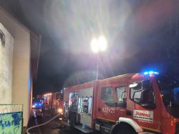 Pożar kotłowni w Pokrzywnicy. Dwie osoby podtruły się dymem