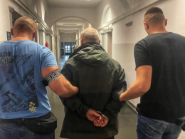 Ukradł chevroleta, próbował uciec, został zatrzymany w pościgu (WIDEO)