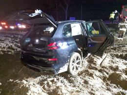 Dachowanie BMW na DK46 w Dąbrowie