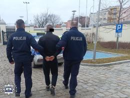 Poszukiwani za oszustwa i wyłudzenia trafili do więzienia