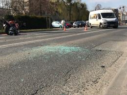 Zderzenie motocykla z samochodem osobowym na ul. Hallera w Opolu