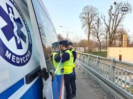 Policjanci uratowali mężczyznę, który chciał targnąć się na własne życie