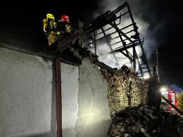 Pożar poddasza domu w Ortowicach. Siedem zastępów straży w akcji