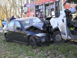 Zderzenie pojazdów na ul. Podlesie w Opolu. Utrudnienia w ruchu