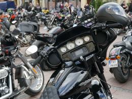 Motojajeczko na opolskim Rynku. Tradycji stało się zadość