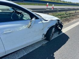 Karambol na A4: Trzy pojazdy, osiem osób brało udział