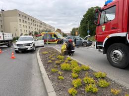 Wypadek na Armii Krajowej. Jeden z kierowców trafił do szpitala