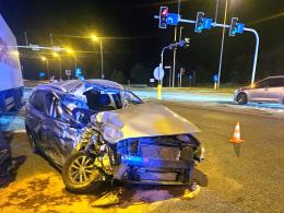 Zderzenie ciężarówki z osobówką na obwodnicy Opola. Jedna osoba poszkodowana