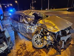 Zderzenie ciężarówki z osobówką na obwodnicy Opola. Jedna osoba poszkodowana
