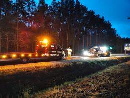 Samochód wypadł z drogi w Grodźcu