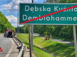 Samochód osobowy uderzył w barierki na DK46 - utrudnienia w ruchu