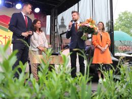 Remigiusz Mróz Honorowym Obywatelem Opola. Odznaczenie wręczono podczas Festiwalu Książki