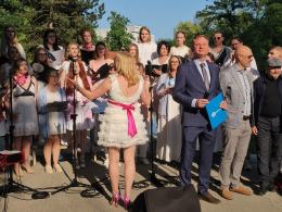Ewa Demarczyk wraca do Opola - nowy pomnik uroczyście odsłonięty