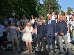 Ewa Demarczyk wraca do Opola - nowy pomnik uroczyście odsłonięty