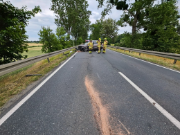 Czołowe zderzenie na DK45 w Zawadzie. Dwie osoby trafiły do szpitala