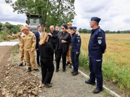 Boboluszki pod nadzorem służb. Wizja lokalna w najbardziej zagrożonym rejonie województwa