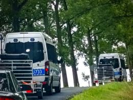 Boboluszki pod nadzorem służb. Wizja lokalna w najbardziej zagrożonym rejonie województwa
