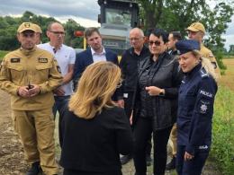 Boboluszki pod nadzorem służb. Wizja lokalna w najbardziej zagrożonym rejonie województwa