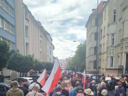 Marsz przeciwko przyjmowaniu imigrantów przeszedł ulicami Opola