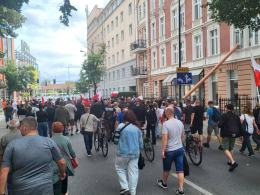 Marsz przeciwko przyjmowaniu imigrantów przeszedł ulicami Opola