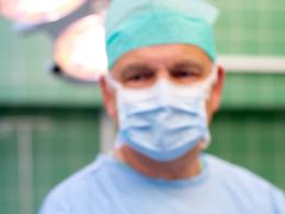 USK: Nowoczesny implant ślimakowy wszczepiony po raz pierwszy dorosłemu pacjentowi