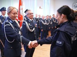 Nowi policjanci w garnizonie opolskim - uroczyste ślubowanie za nimi