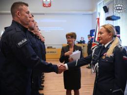 Nowi policjanci w garnizonie opolskim - uroczyste ślubowanie za nimi
