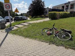 Potrącenie rowerzystki na Alei Solidarności w Opolu. Kobieta trafiła do szpitala