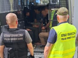 Kurierzy z migrantami zatrzymywani codziennie. Wśród kurierów obywatele Ukrainy i Łotwy