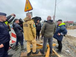 Sytaucja w regionie się stabilizuje. Służby stale w gotowości