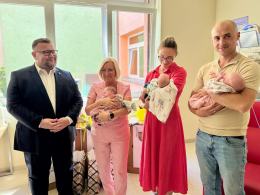 Trojaczki urodzone w Opolu w dobrym stanie. Rodzina szykuje się na nowe życie