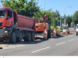 Rozpoczęła się budowa drogi dla pieszych i rowerów przy ul. Częstochowskiej
