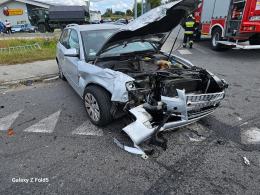 Wypadek na DK45 w Jełowej - dwie osoby w szpitalu