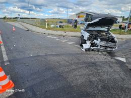 Wypadek na DK45 w Jełowej - dwie osoby w szpitalu