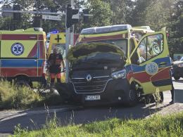Zderzenie karetki i busa na obwodnicy Opola. Interweniował śmigłowiec LPR