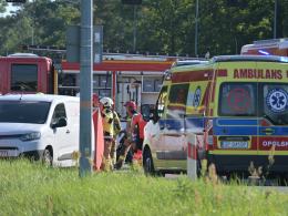Zderzenie karetki i busa na obwodnicy Opola. Interweniował śmigłowiec LPR